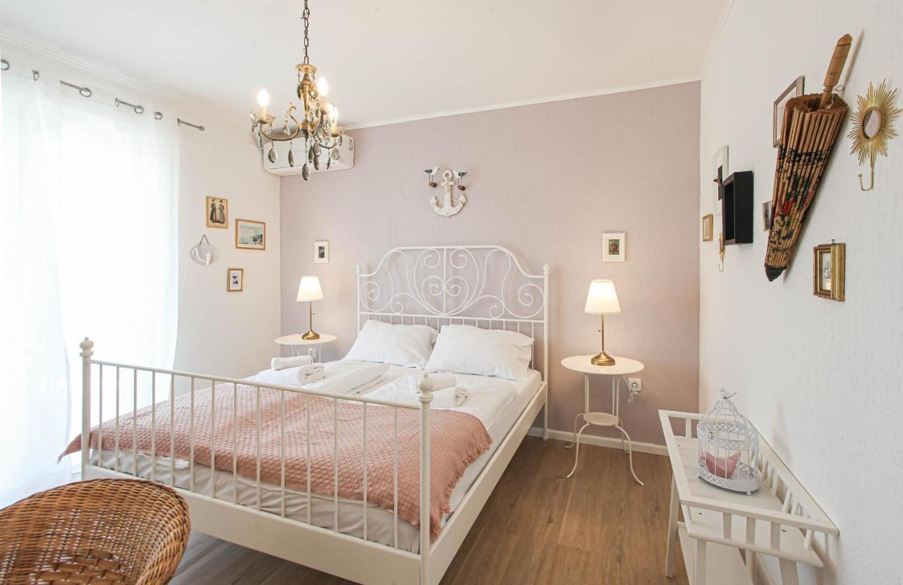 Sherlock'S Holidays Boutique Rooms Portorose Esterno foto