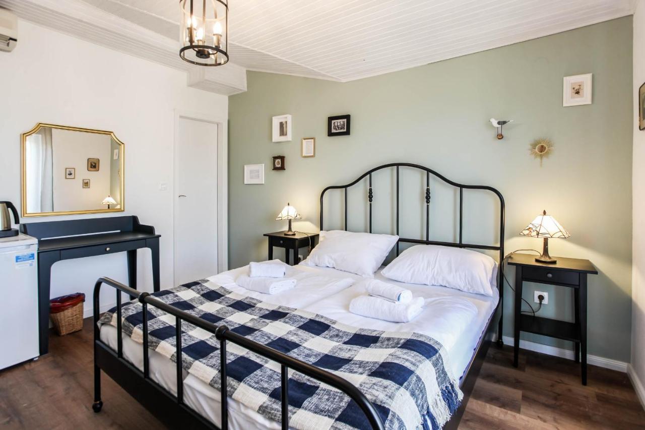 Sherlock'S Holidays Boutique Rooms Portorose Esterno foto