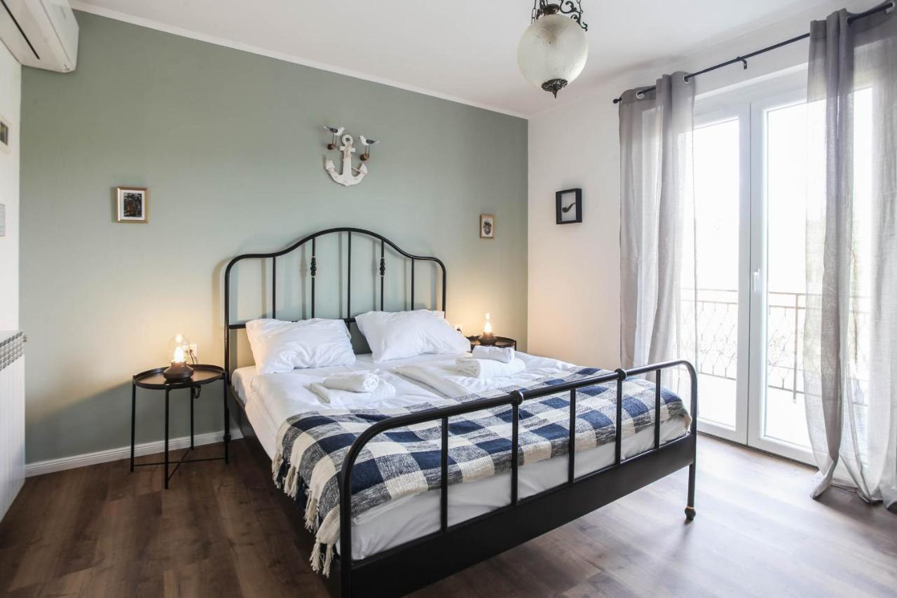 Sherlock'S Holidays Boutique Rooms Portorose Esterno foto