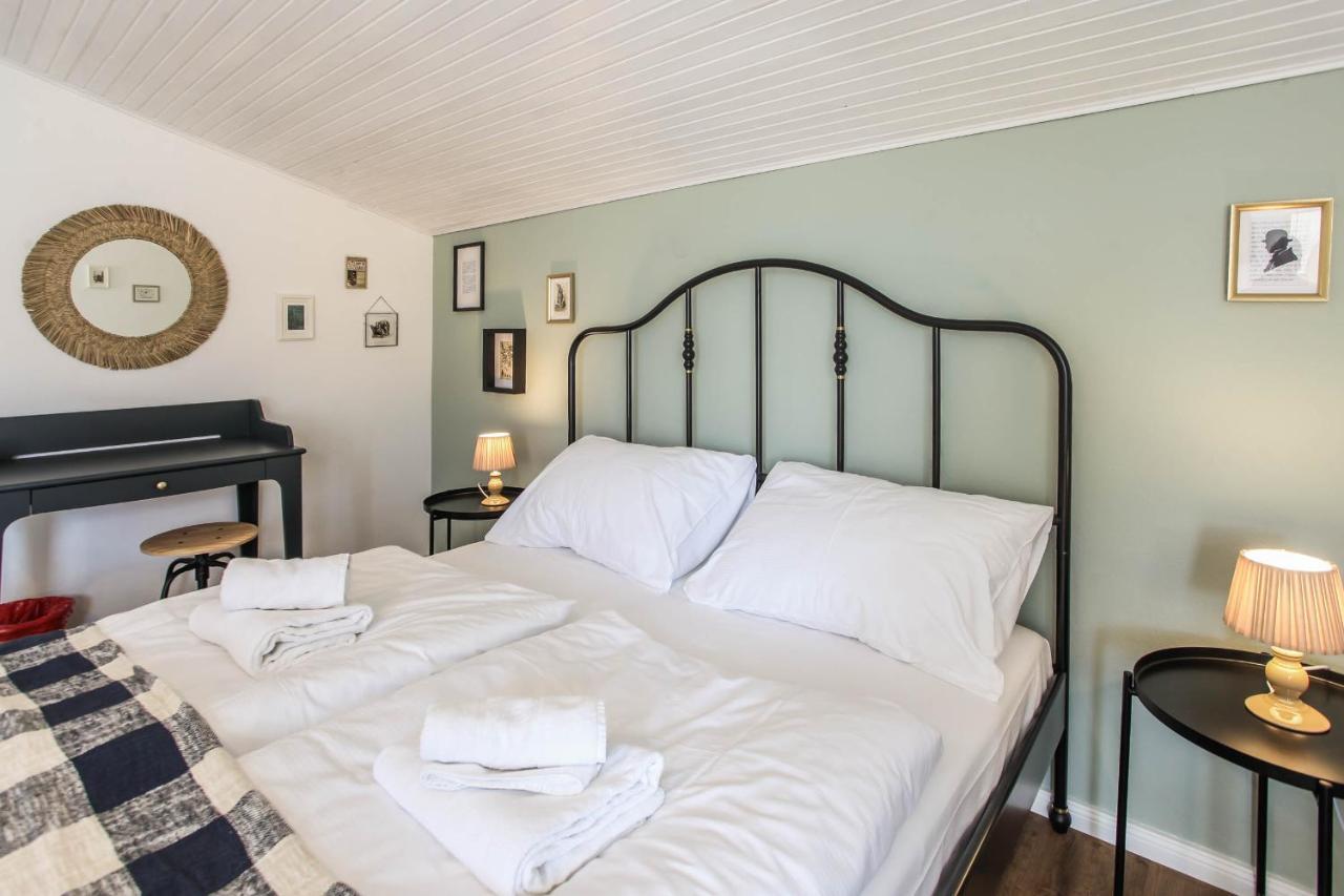 Sherlock'S Holidays Boutique Rooms Portorose Esterno foto